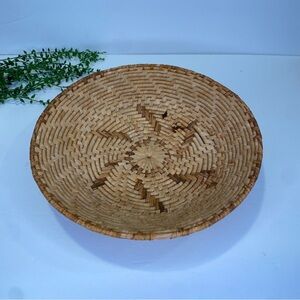 Vintage Woven Natural Material Basket on Pedestal Base Pinwheel Design Inside